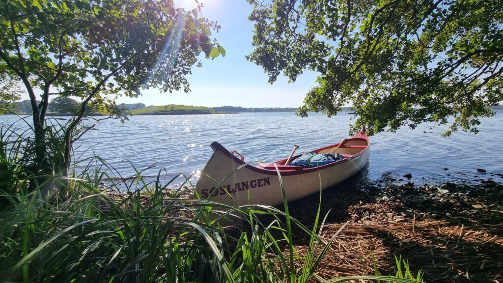 Kom trygt på vandet: Alt du skal vide om kanosejlads i Danmark